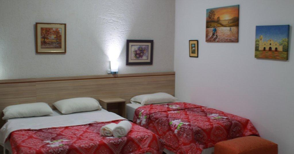 Hostal Casa Suiza Asuncion Ruang foto
