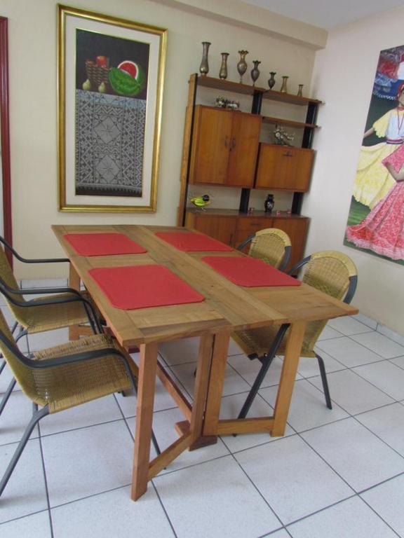 Hostal Casa Suiza Asuncion Bagian luar foto