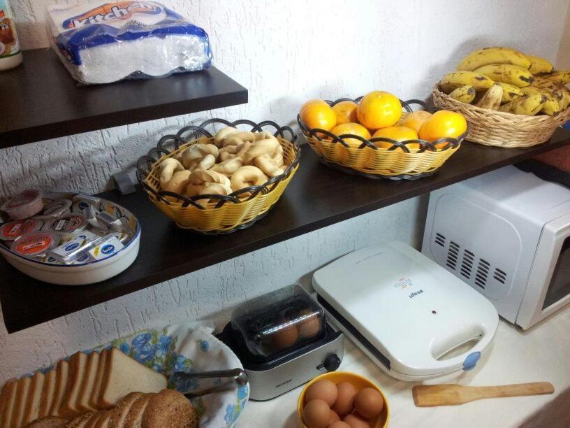 Hostal Casa Suiza Asuncion Bagian luar foto