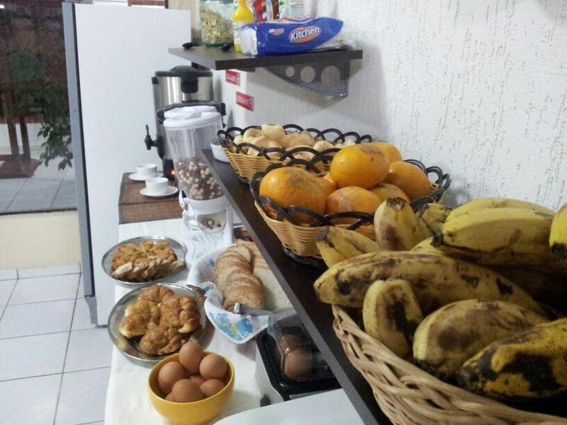 Hostal Casa Suiza Asuncion Bagian luar foto