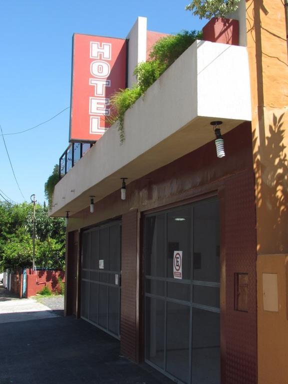 Hostal Casa Suiza Asuncion Bagian luar foto